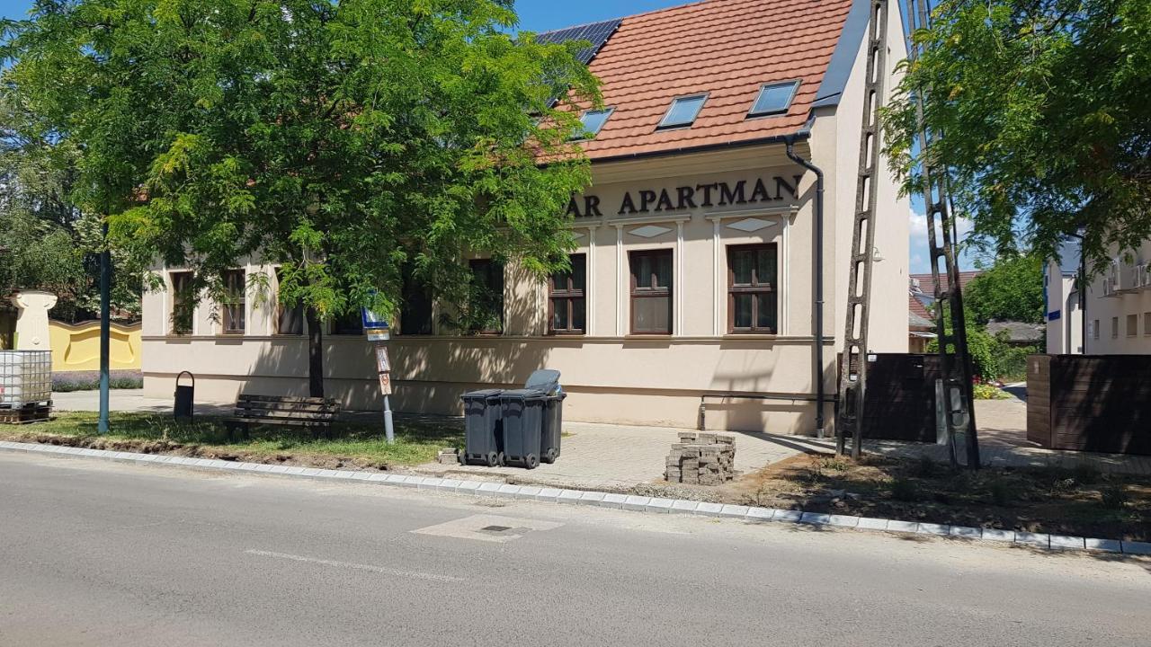 Vegvar Delux Apartman غيولا المظهر الخارجي الصورة