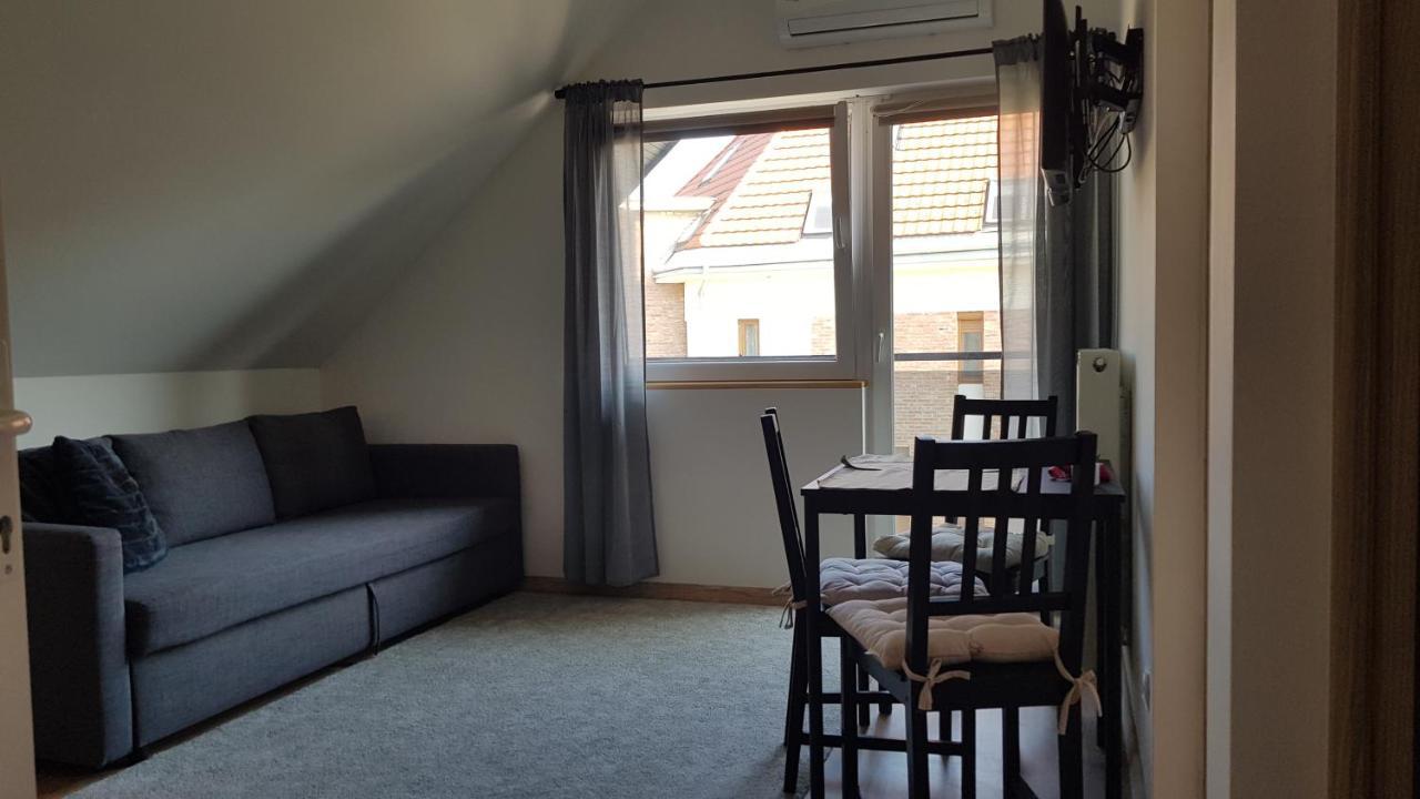 Vegvar Delux Apartman غيولا المظهر الخارجي الصورة
