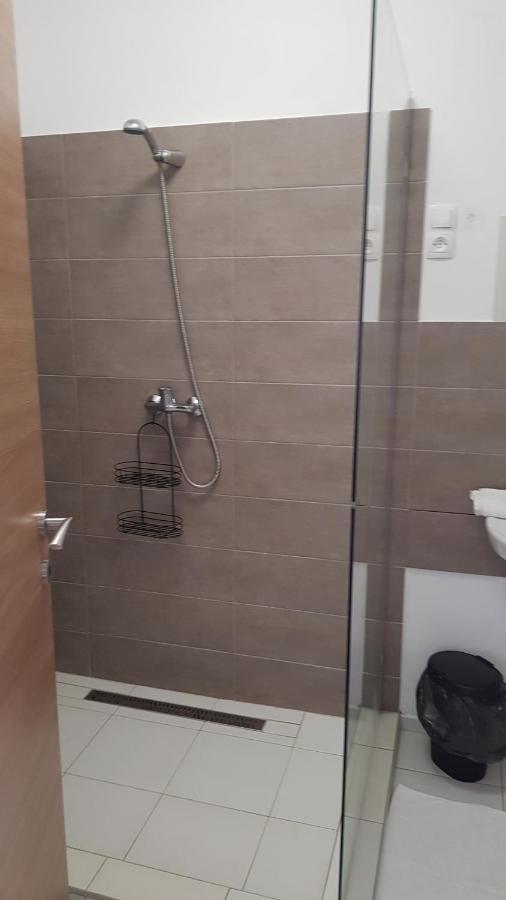 Vegvar Delux Apartman غيولا المظهر الخارجي الصورة