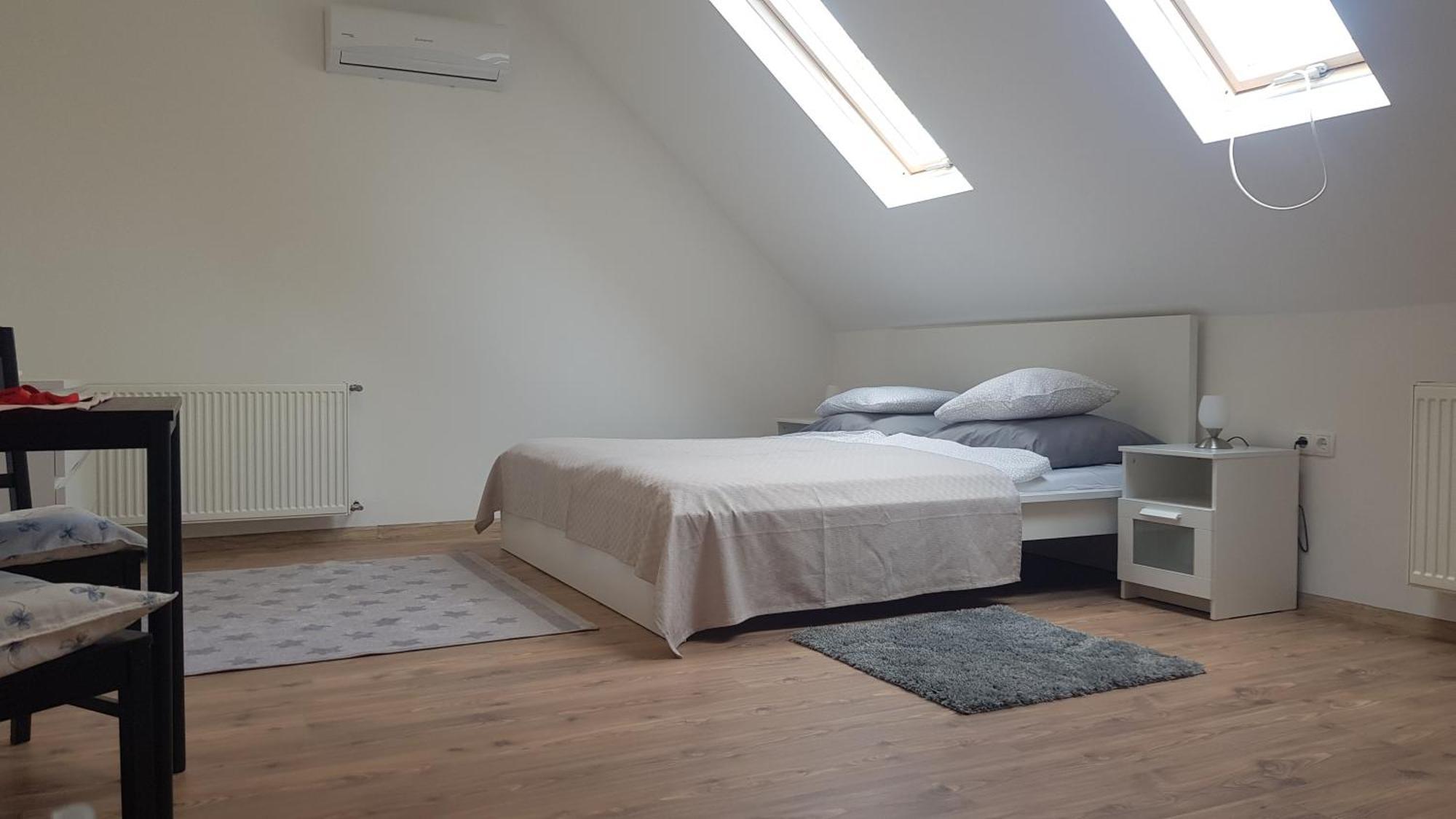 Vegvar Delux Apartman غيولا المظهر الخارجي الصورة